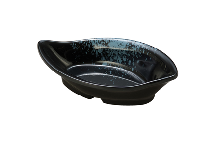 Leaf-shaped soybean oil pools